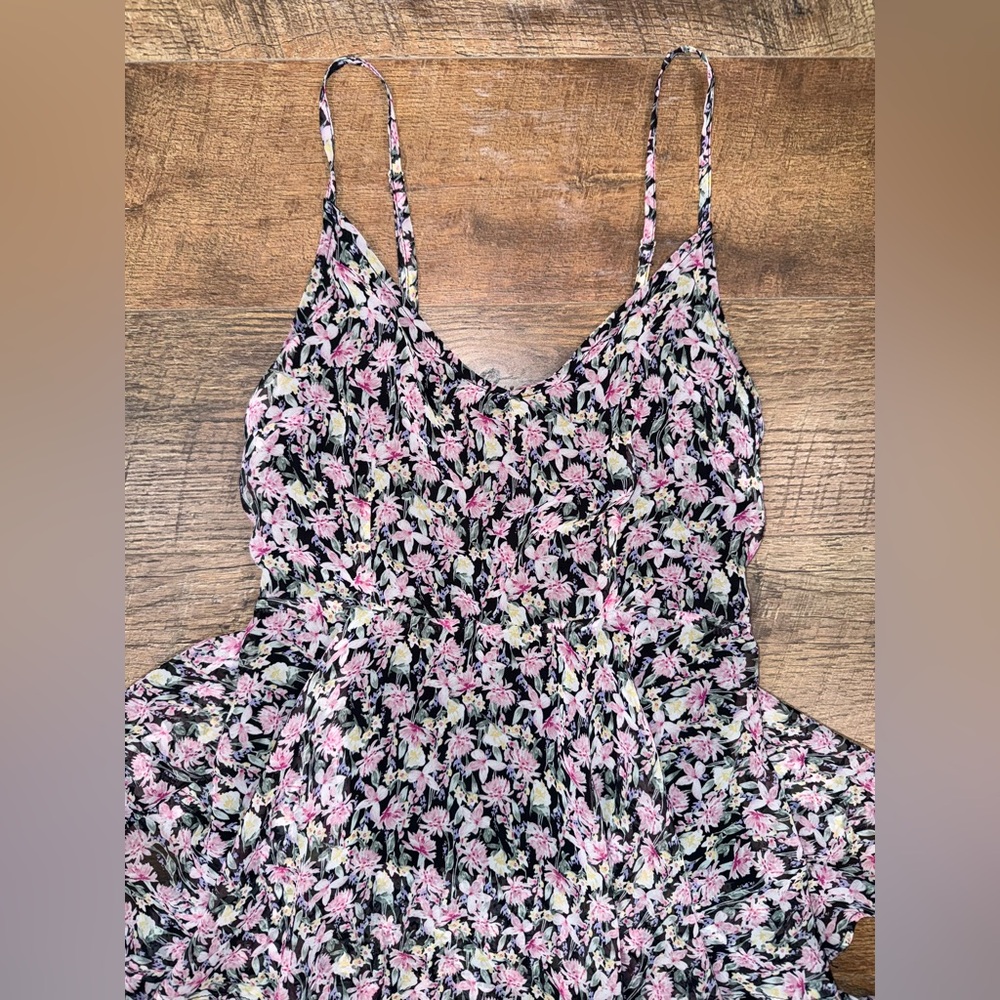 Allison New York Chic Floral Midi Tiered Dress in Pink and Black - Picture 9 of 12